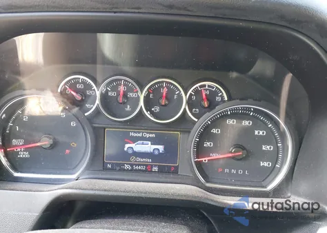 2021 Chevrolet Silverado 1500 4Wd Short Bed Custom z USA, uszkodzony, nr VIN 3GCPYBEK2MG328230